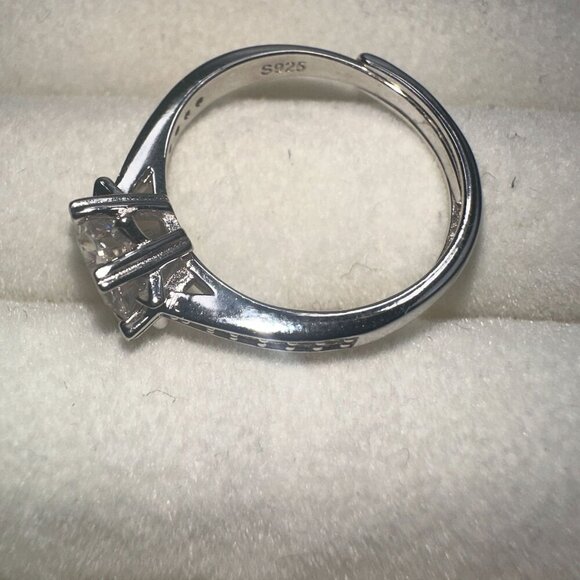 Moissanite Engagement Ring 1 Ct D Color 6.5 mm Sterling Silver - Picture 6 of 12